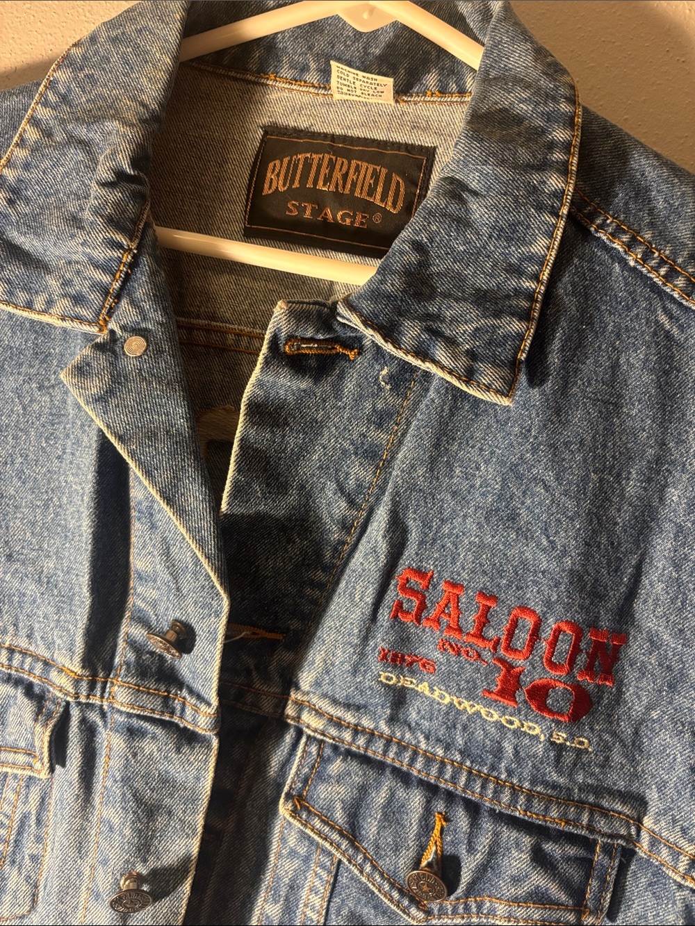vintage Butterfield stage embroidered jean Jacket / unisex - Picture 4 of 8